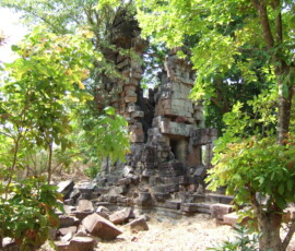 Prasat Tonle Snguot / プラサート・トンレ・スグォット